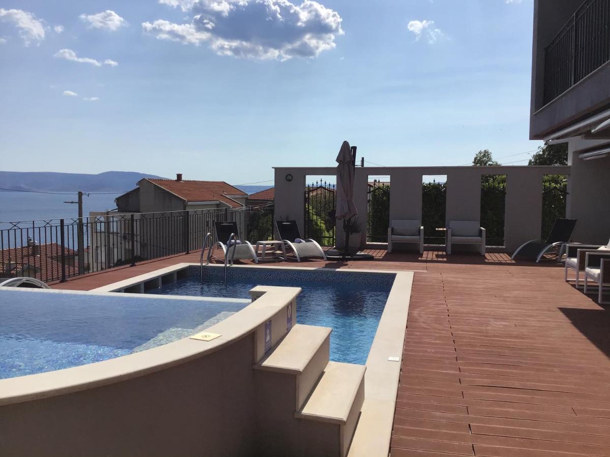 Apartments Villa Manda Novi Vinodolski Eksteriør billede