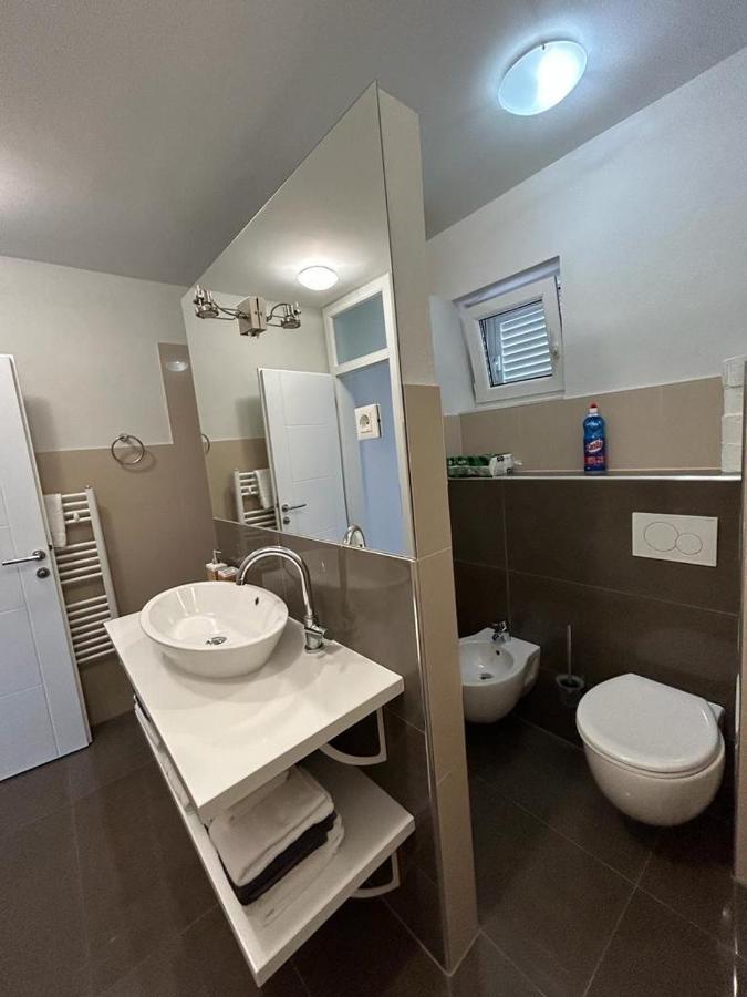 Apartments Villa Manda Novi Vinodolski Eksteriør billede