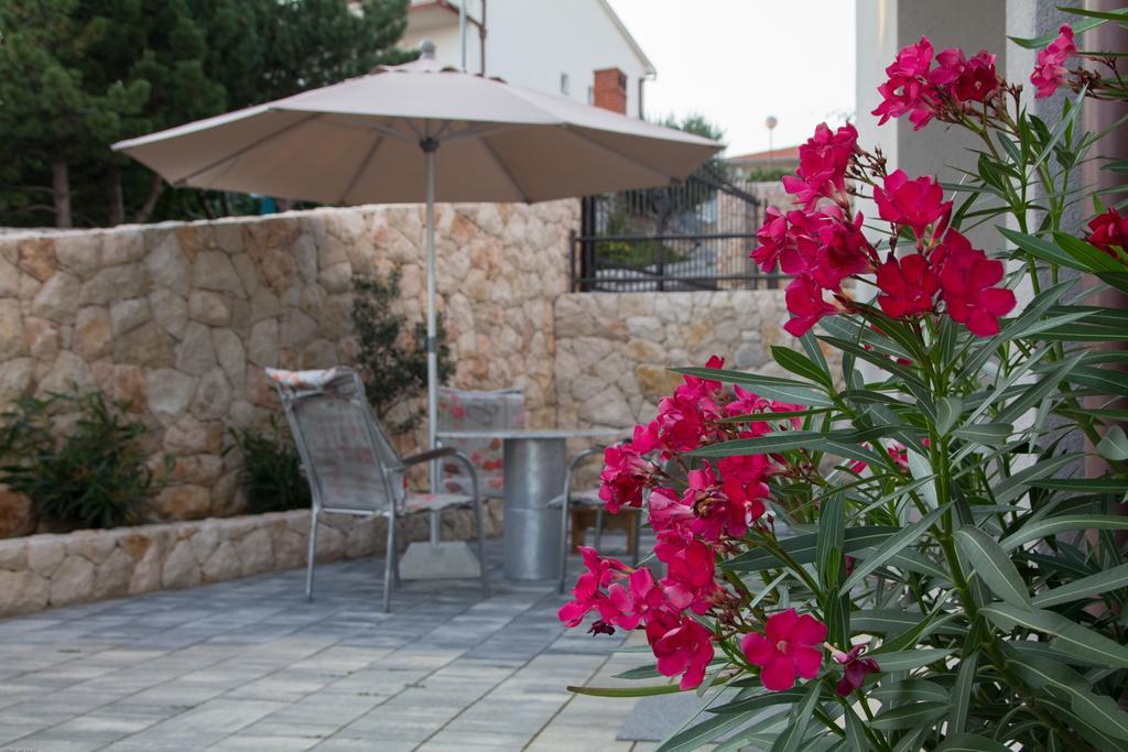 Apartments Villa Manda Novi Vinodolski Eksteriør billede
