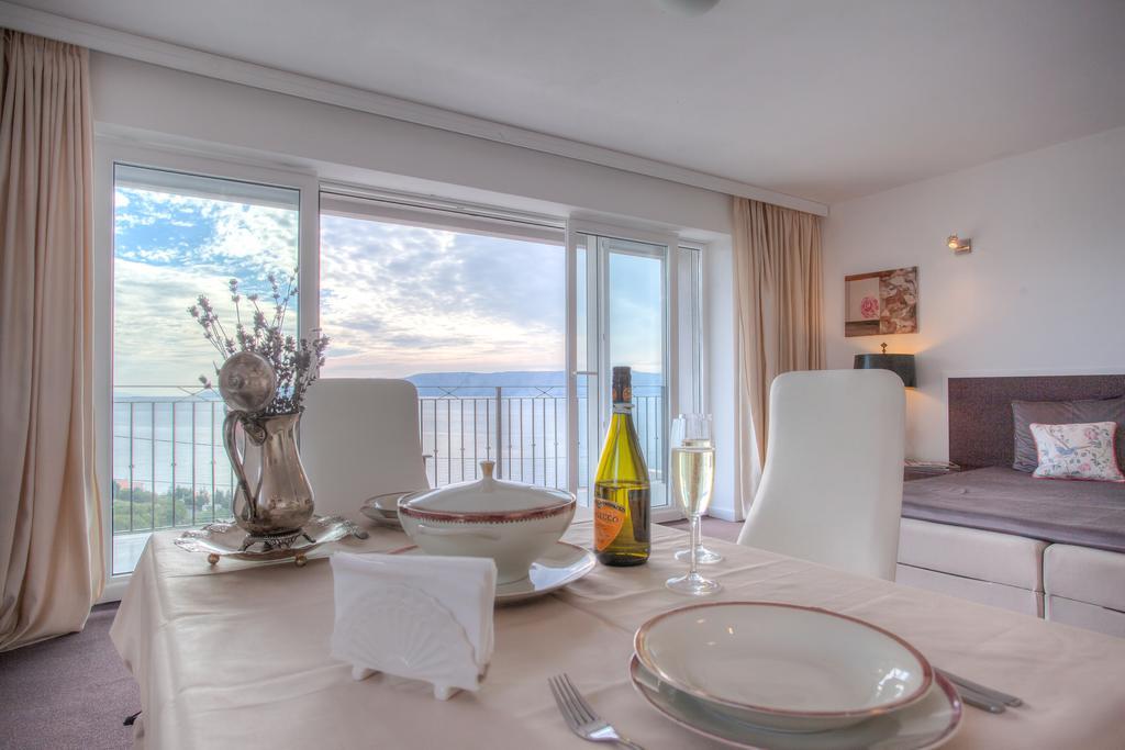 Apartments Villa Manda Novi Vinodolski Eksteriør billede